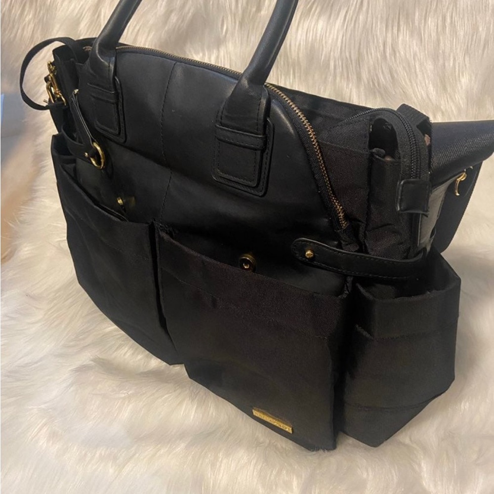 Black Skip Hop Diaper Bag Chelsea Baby Bag Crossbody Shoulder Bag - Picture 5 of 13